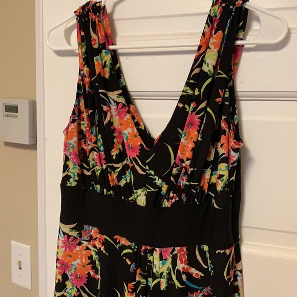 Black floral dress - Picture 2 of 3